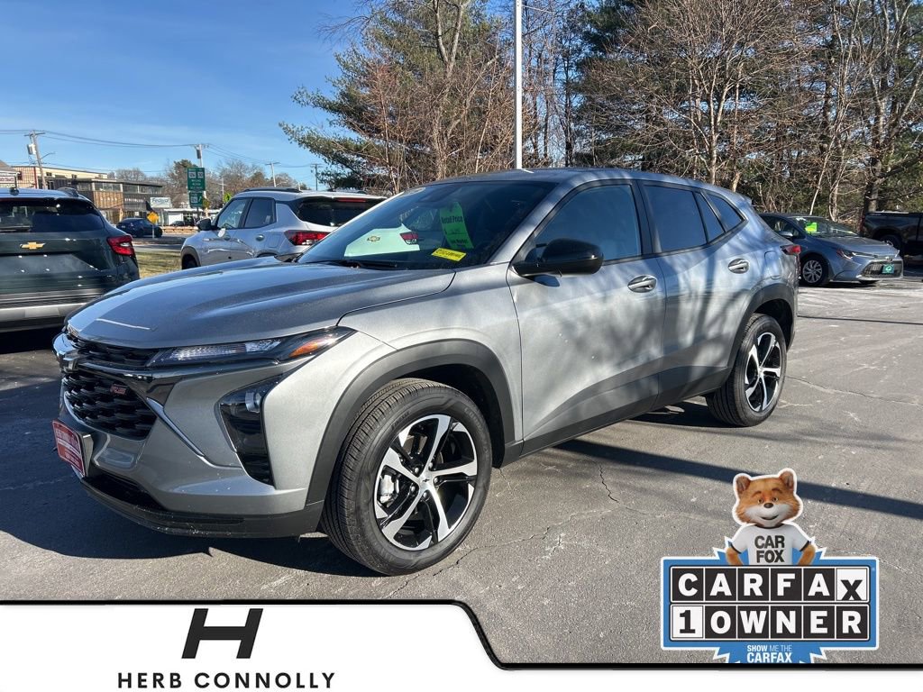 Used 2025 Chevrolet Trax RS w/ Sunroof Package