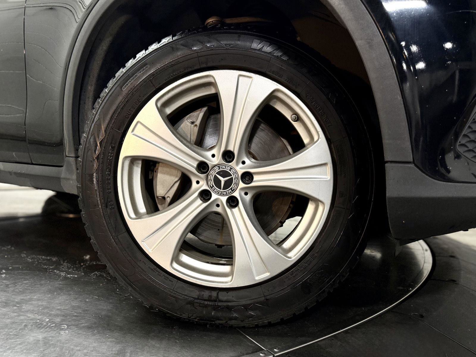 Used 2018 Mercedes-Benz GLC 300 4MATIC image 10