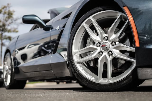 Used 2019 Chevrolet Corvette Stingray Coupe w/ 1LT RWD image 10