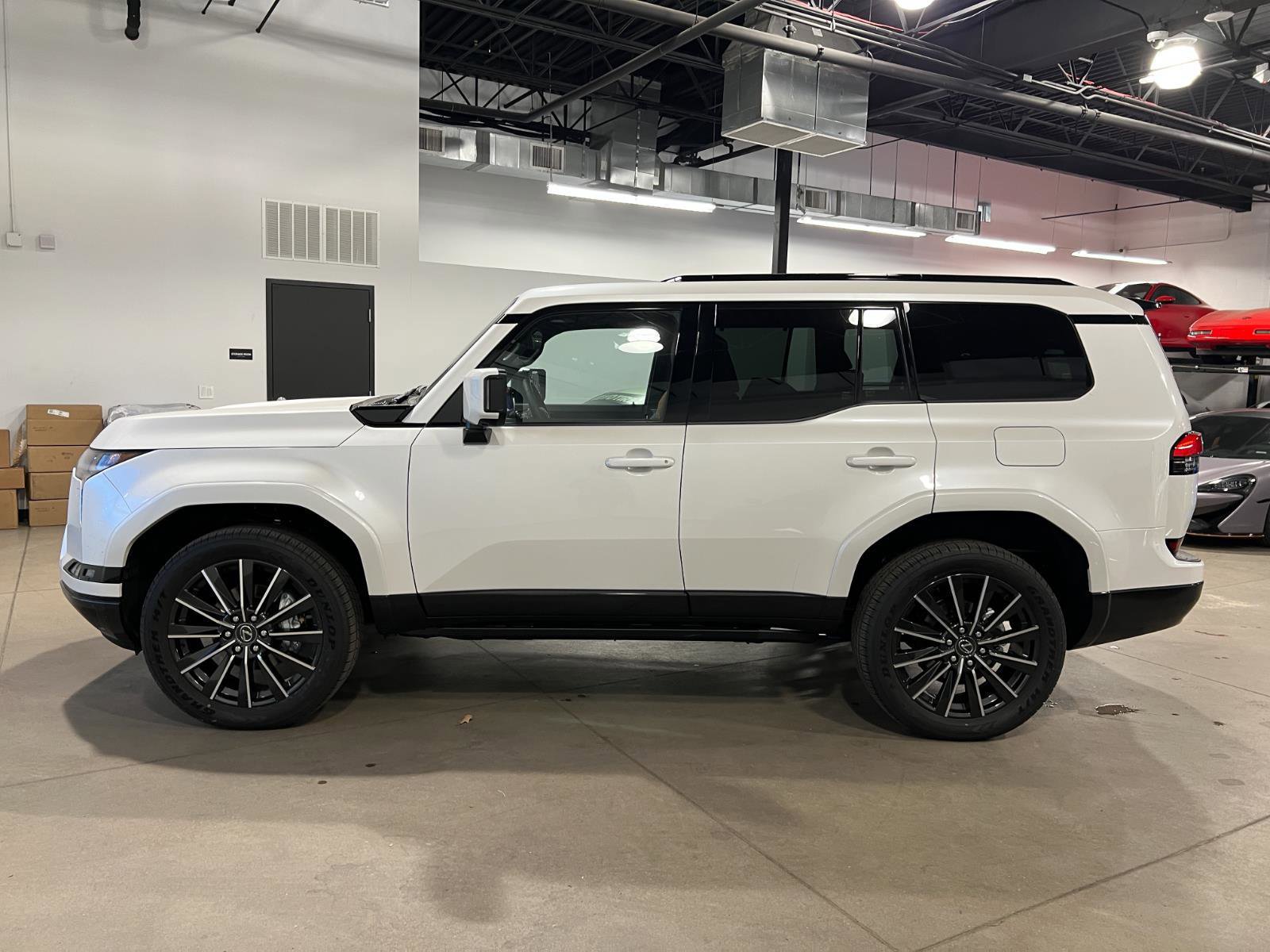 Used 2026 Lexus GX 550 w/ Cold Area Package image 6