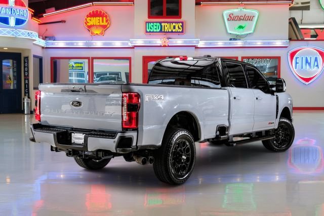 Used 2025 Ford F350 Lariat w/ Black Appearance Package AWD/4WD image 3