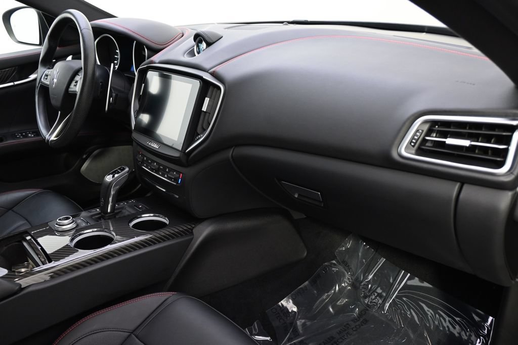 Used 2020 Maserati Ghibli S GranSport Q4 AWD/4WD image 15