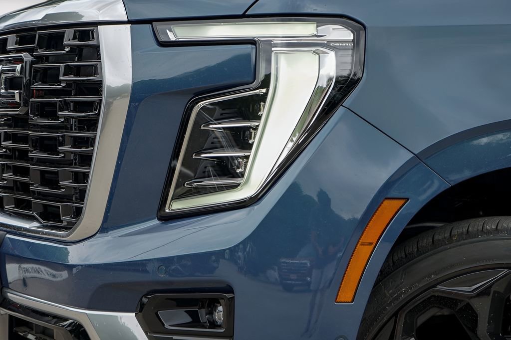New 2026 GMC Yukon XL Denali w/ Denali Reserve Package image 3