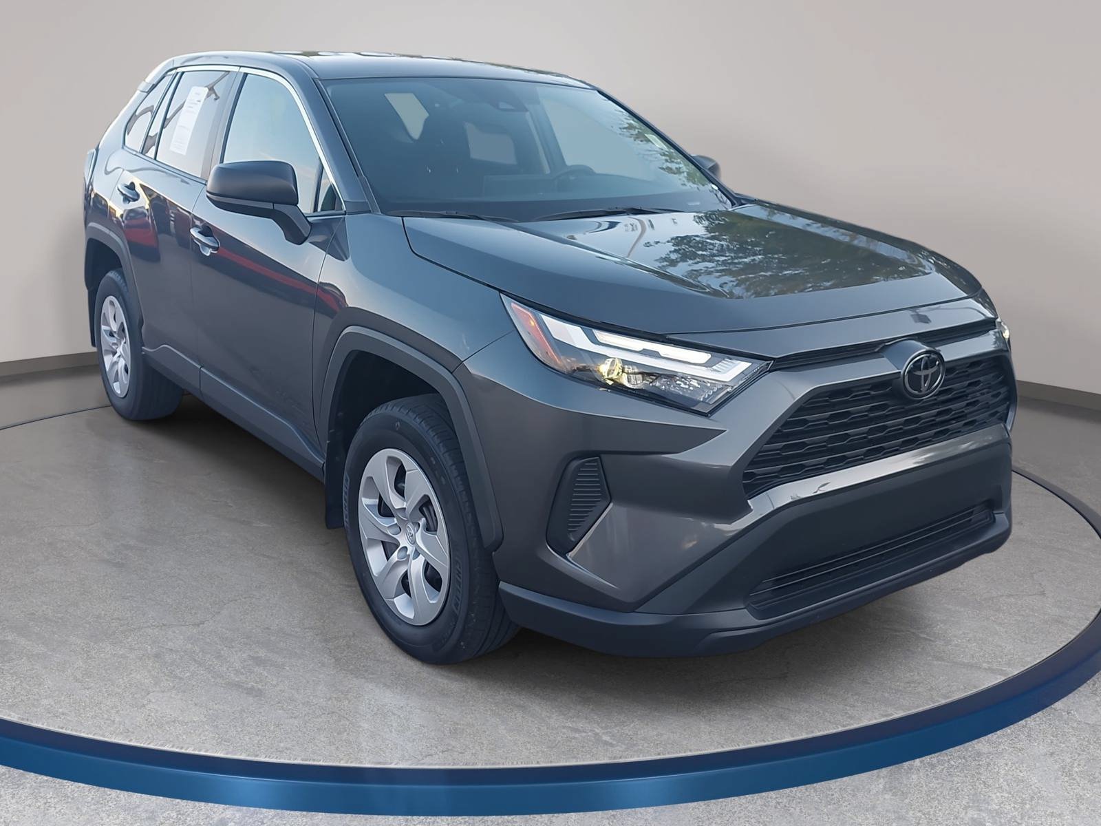 Used 2024 Toyota RAV4 LE FWD image 3