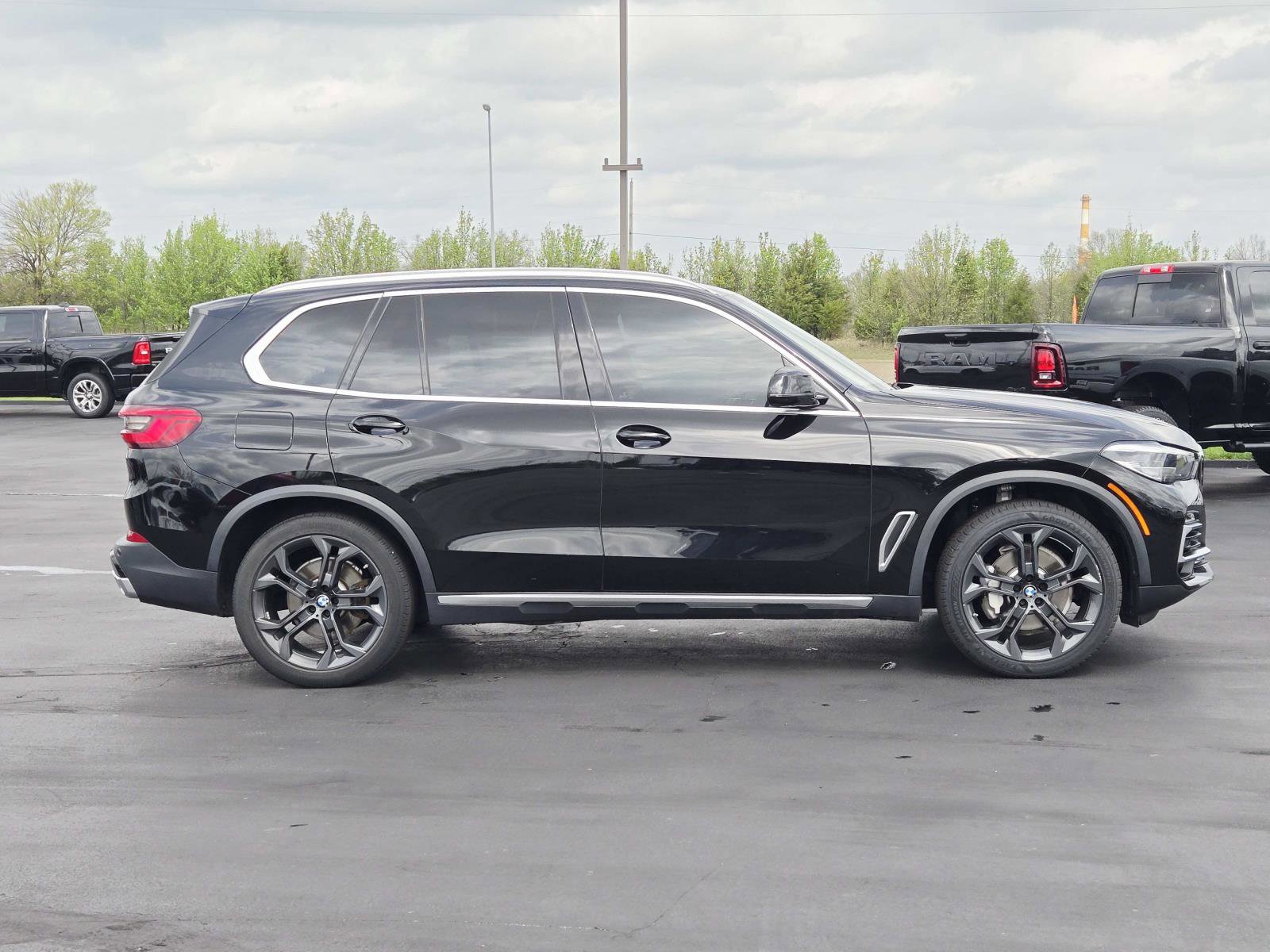 Used 2019 BMW X5 xDrive40i image 2