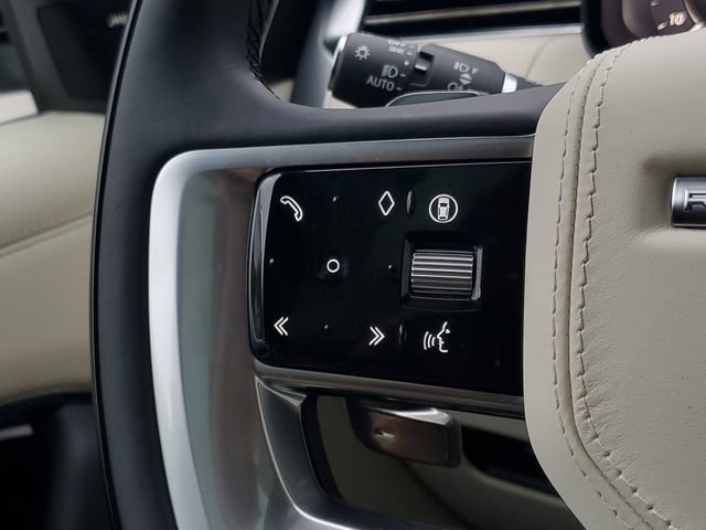 Certified 2026 Land Rover Range Rover SE AWD/4WD image 23