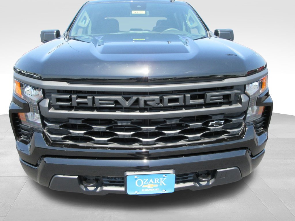 New 2026 Chevrolet Silverado 1500 Custom w/ Turbomax Blackout Package AWD/4WD image 8