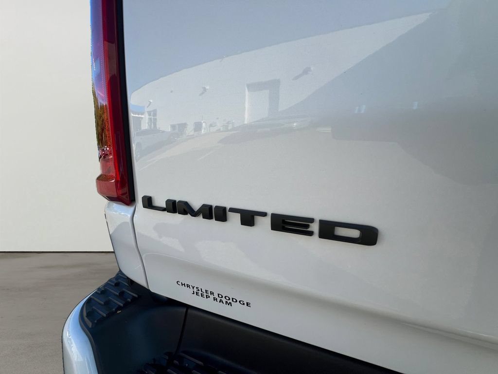 Used 2025 RAM 1500 Limited AWD/4WD image 30