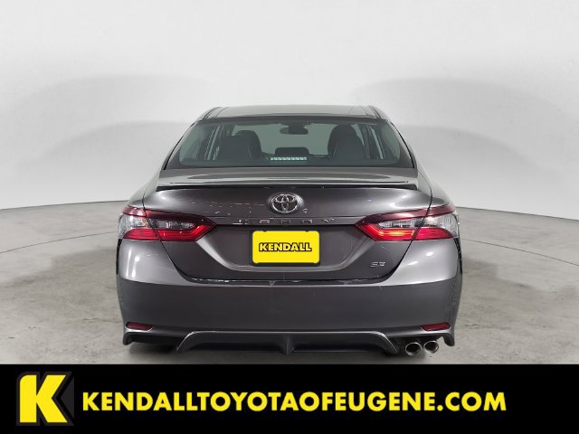 Used 2024 Toyota Camry SE FWD image 4