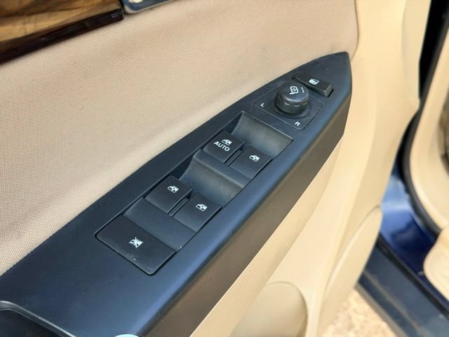 Used 2009 Saturn Vue XE FWD image 15