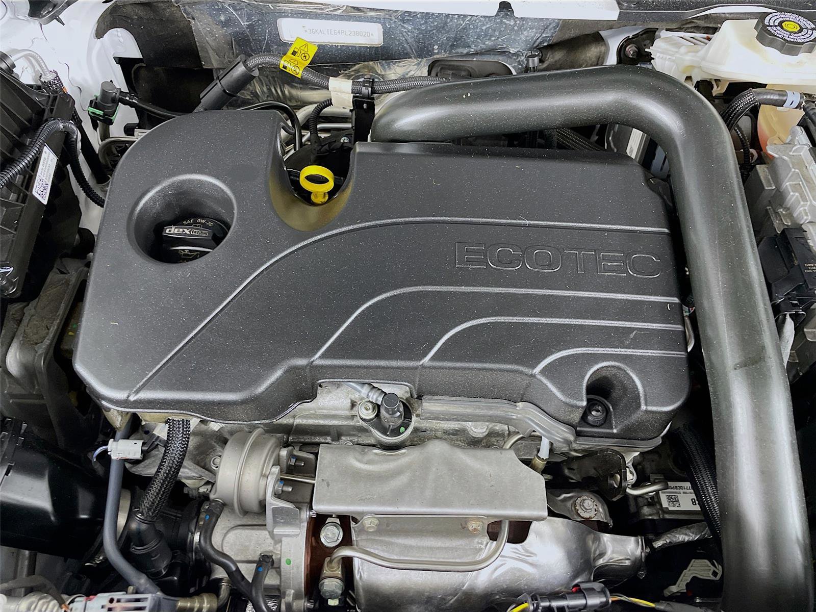 Used 2023 GMC Terrain SLE w/ Driver Convenience Package image 32