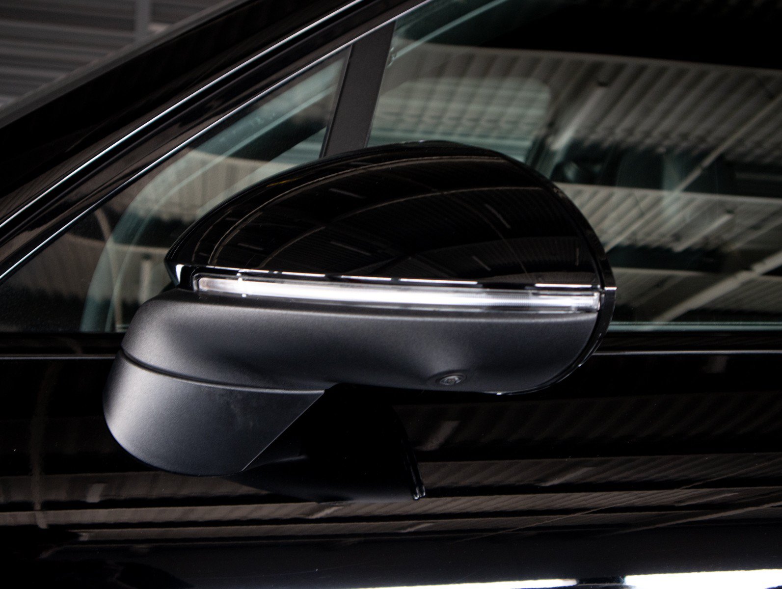 Certified 2024 Porsche Cayenne AWD/4WD image 30