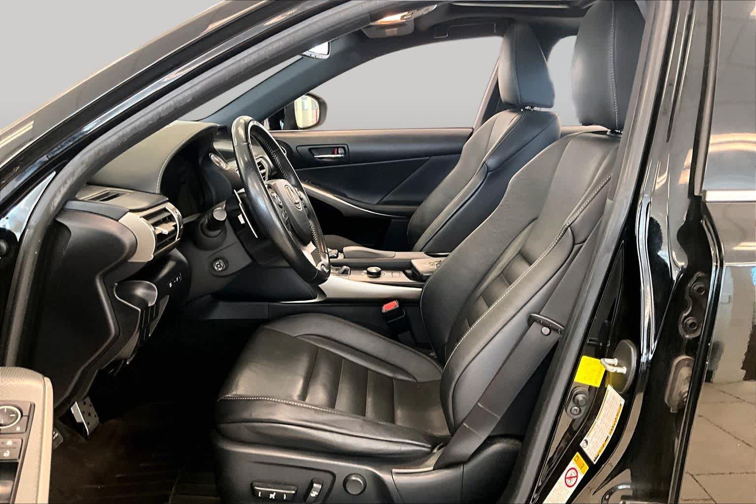 Used 2015 Lexus IS 350 w/ F-Sport Package RWD image 7