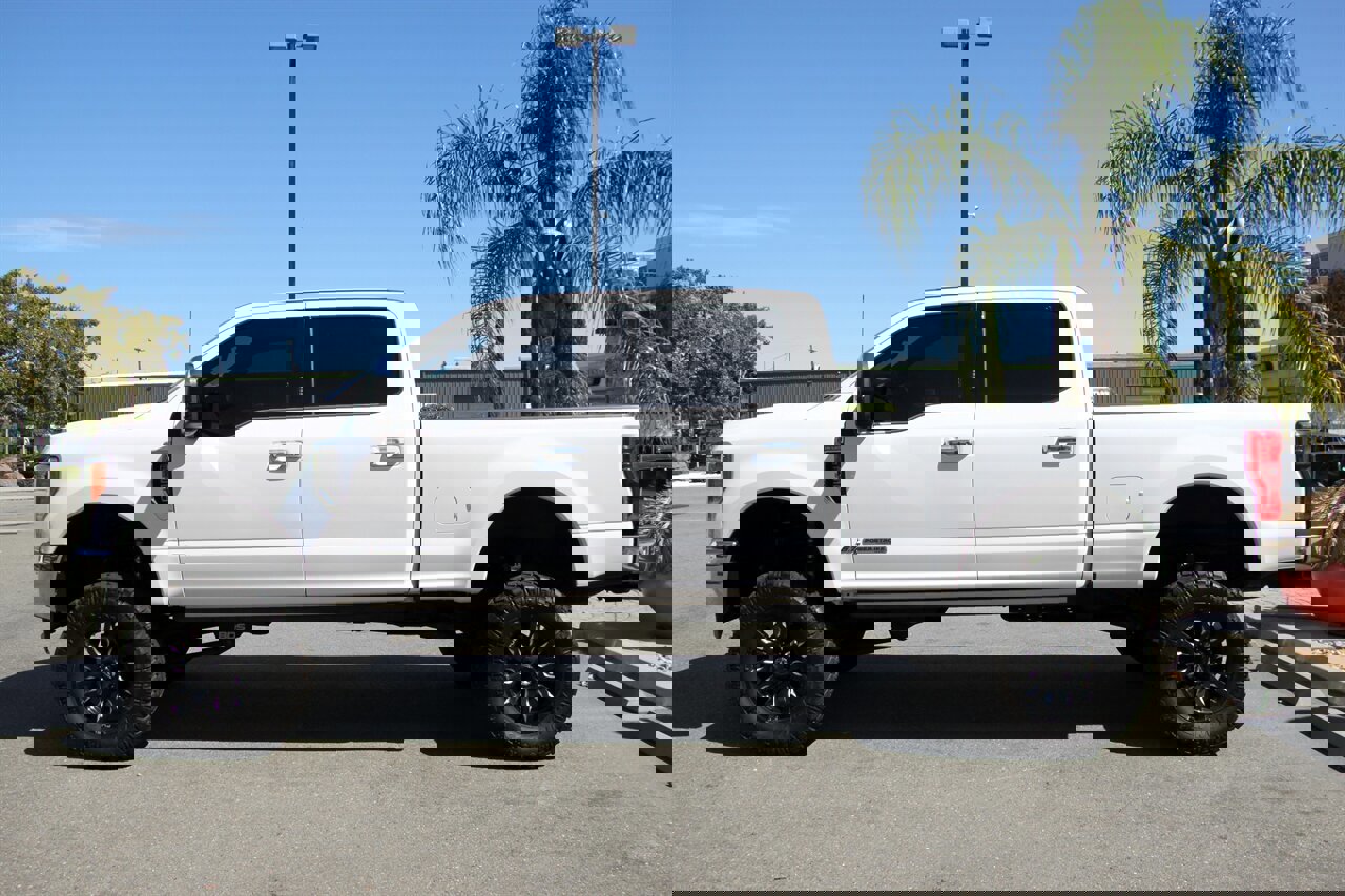 Used 2018 Ford F250 King Ranch w/ King Ranch Ultimate Package image 5