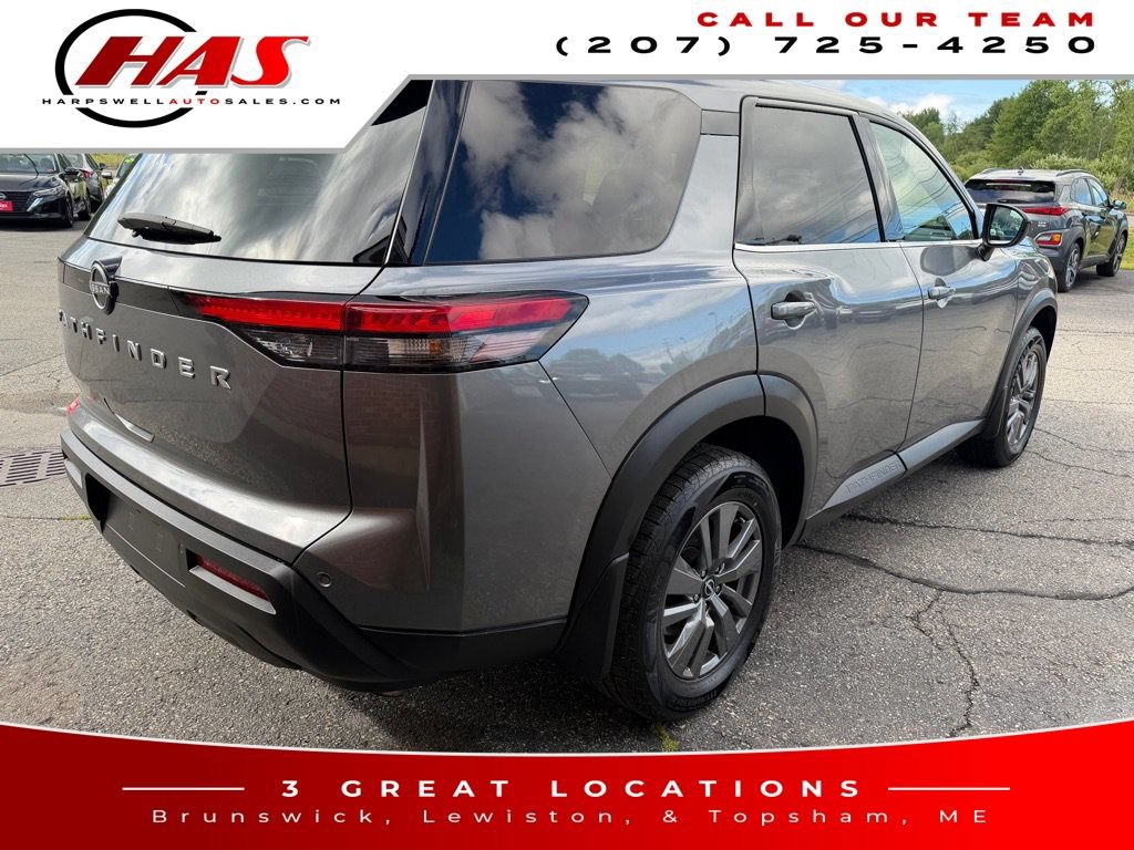 Used 2023 Nissan Pathfinder S AWD/4WD image 7
