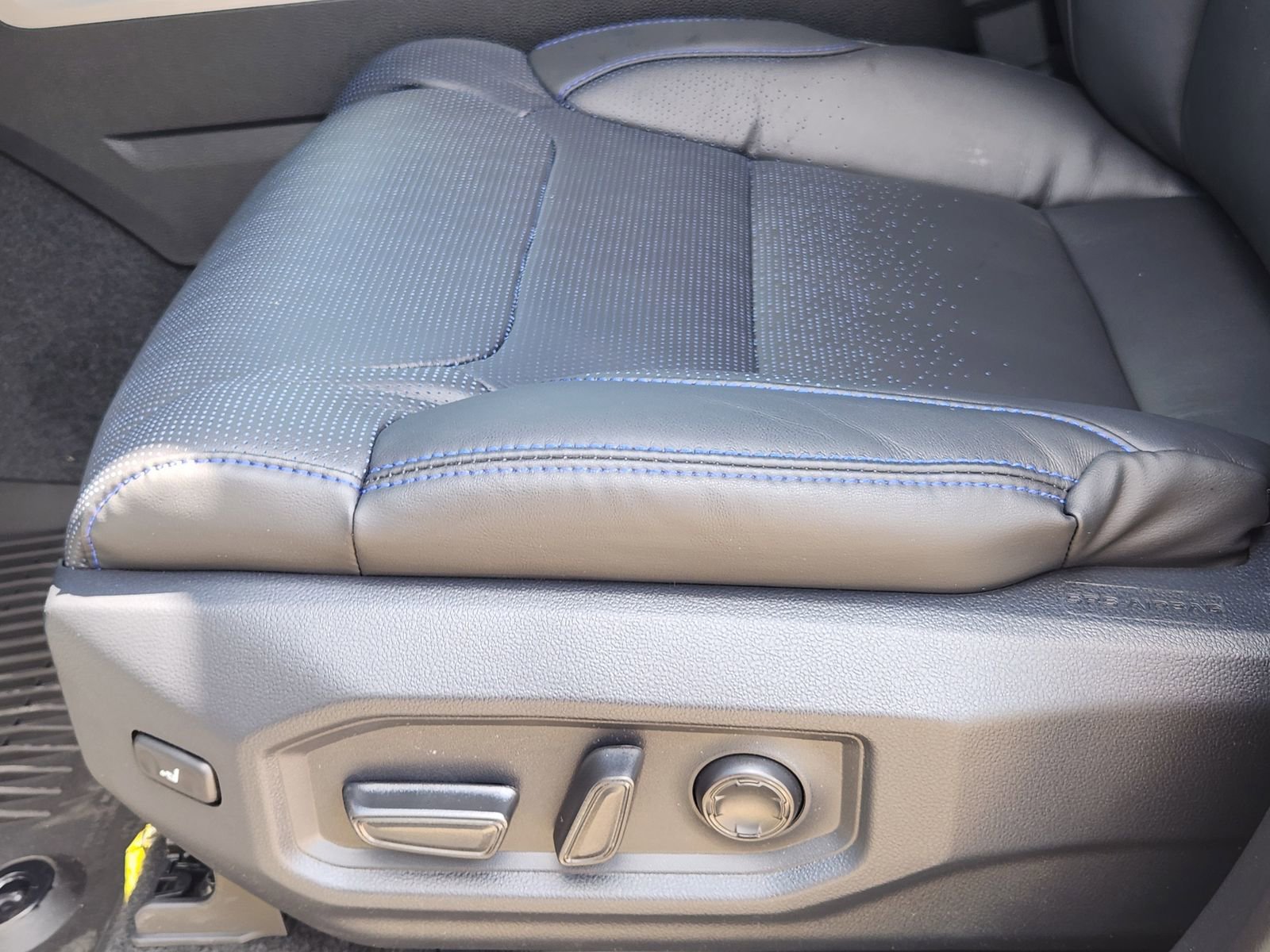 New 2026 Toyota Tundra Platinum AWD/4WD image 23