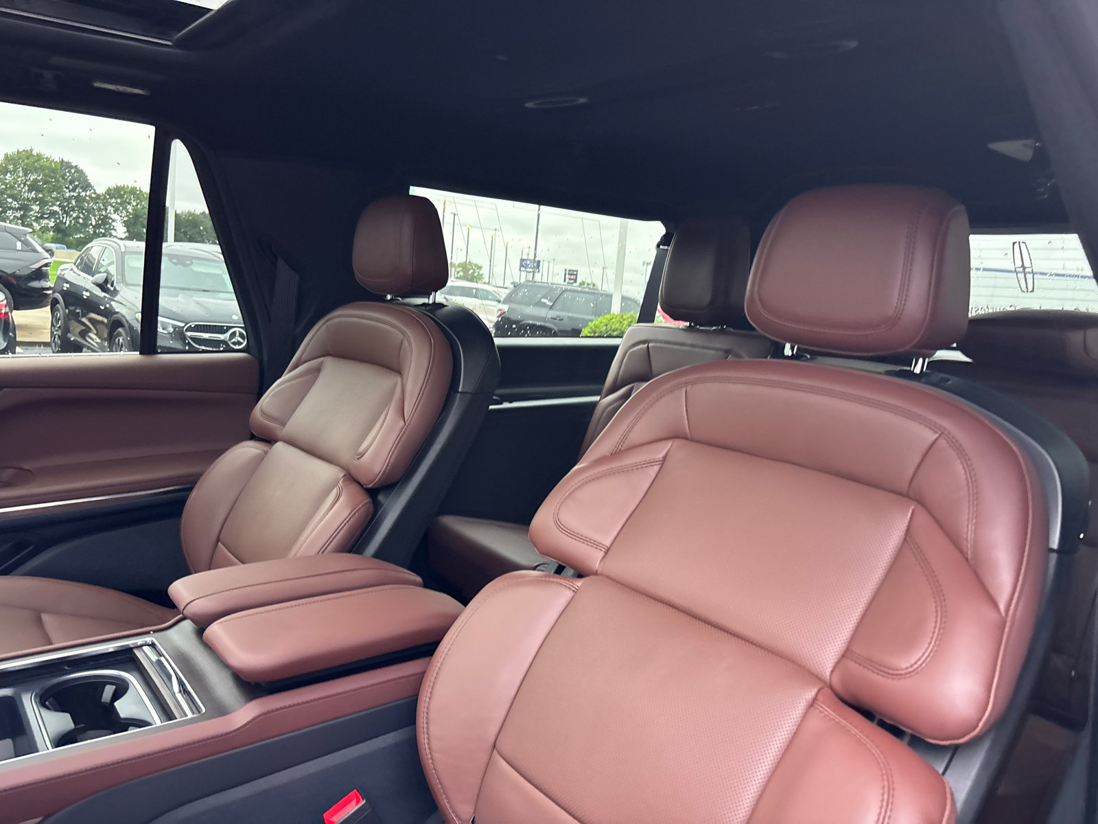 New 2026 Lincoln Navigator L Reserve AWD/4WD image 25