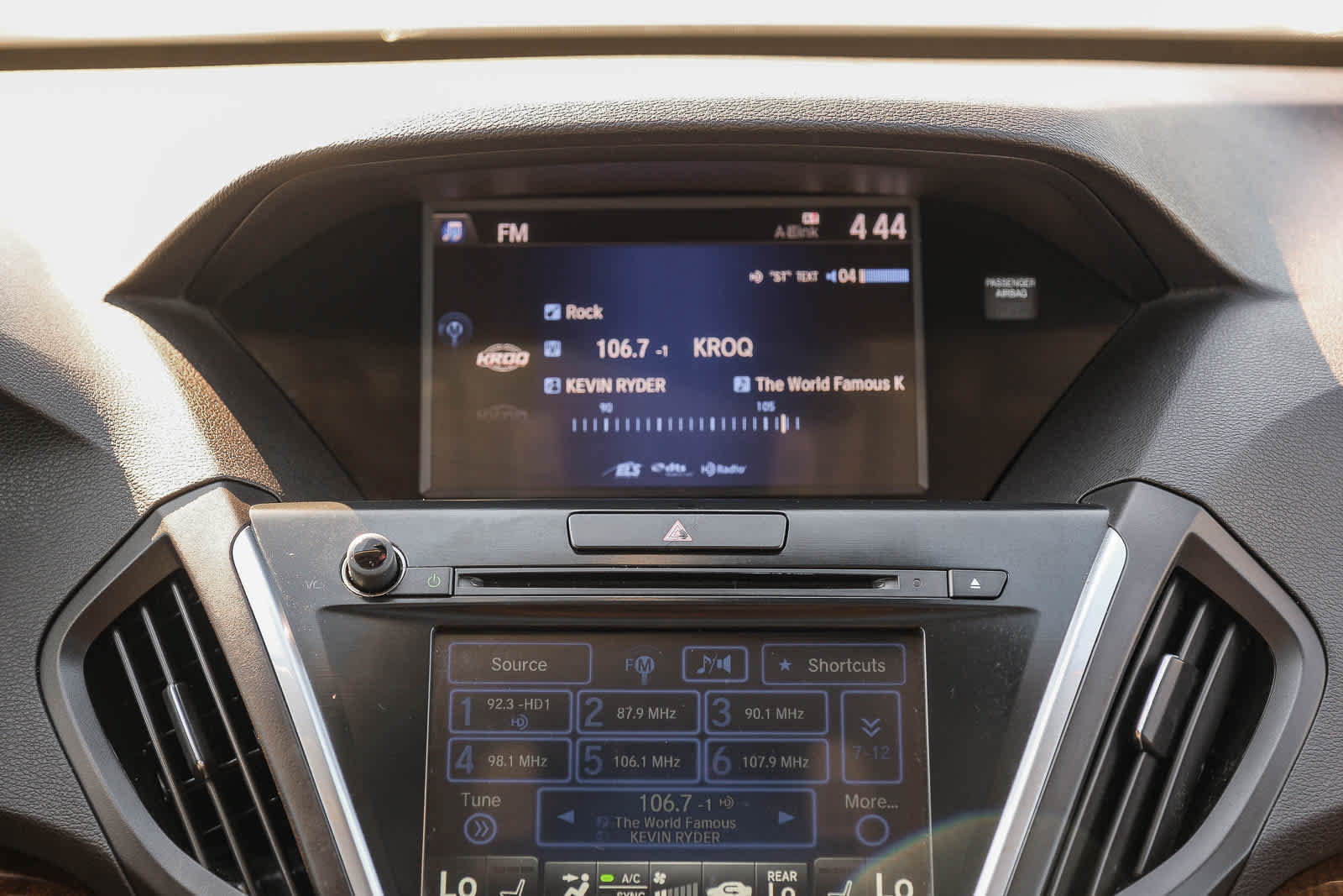 Used 2017 Acura MDX FWD w/ Technology Package image 16