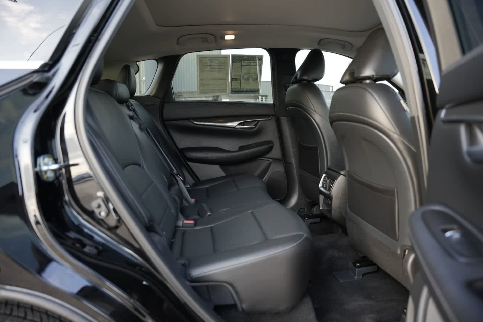 Used 2025 INFINITI QX50 Luxe AWD/4WD image 20