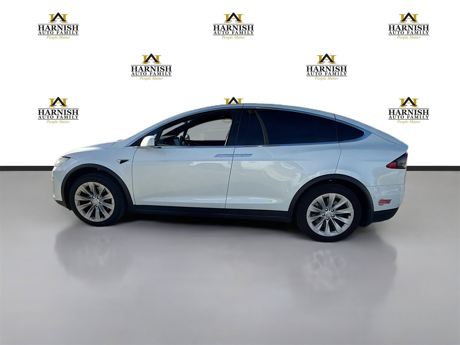 Used 2019 Tesla Model X 75D image 3