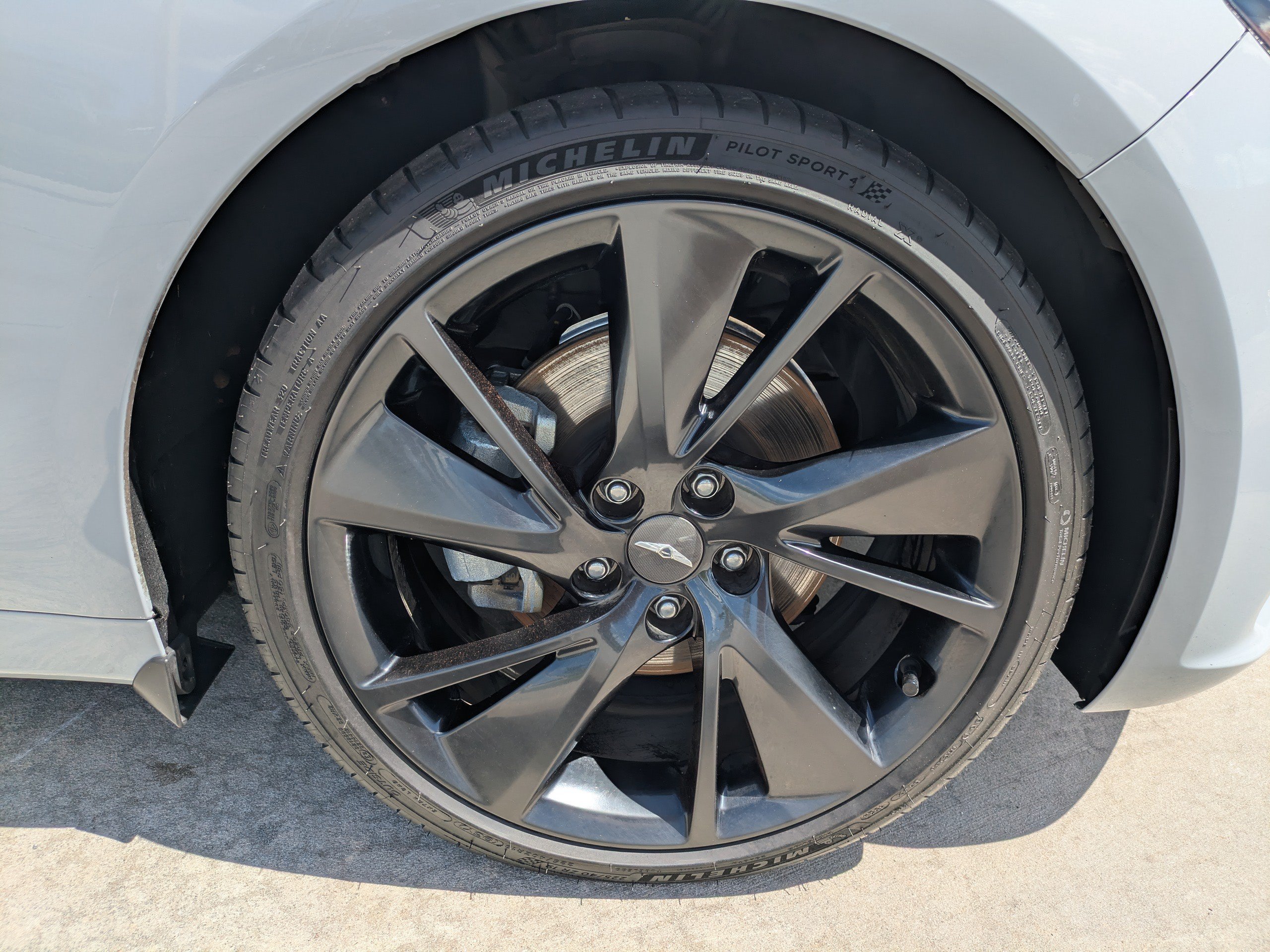 Certified 2023 Genesis G70 2.0T w/ Sport Prestige Package RWD image 9