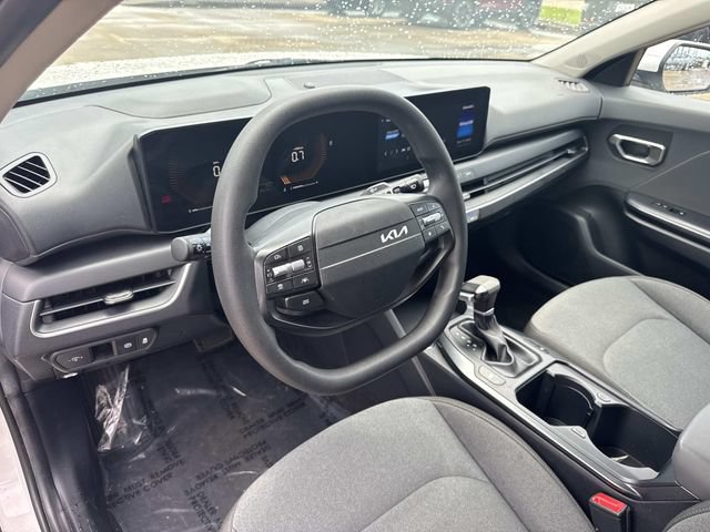 Used 2025 Kia K4 FWD image 24