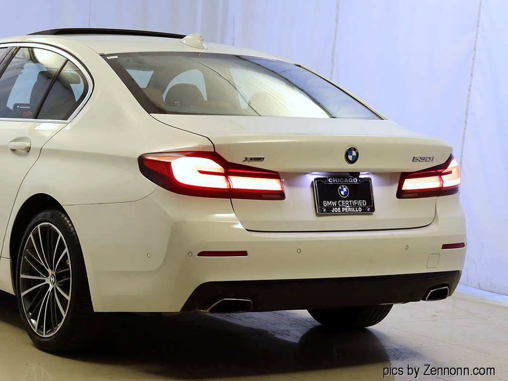 Certified 2023 BMW 530i xDrive w/ Premium Package AWD/4WD image 8