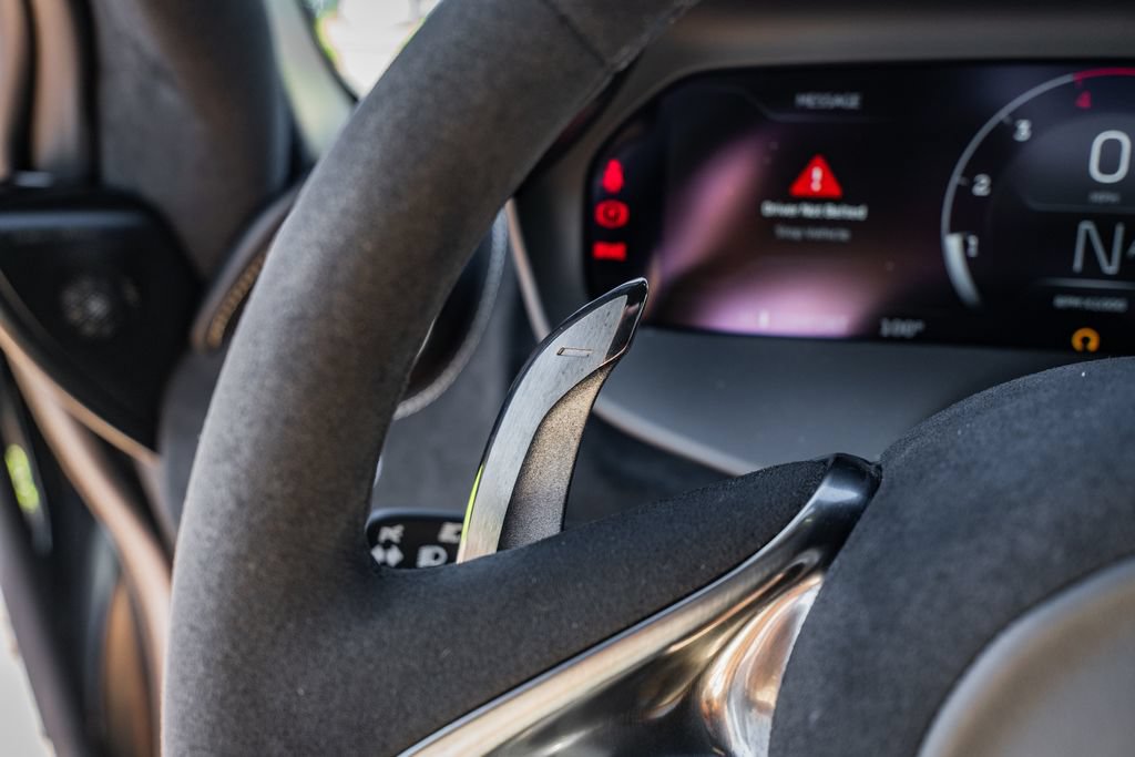 Used 2024 McLaren 750S Spider RWD image 25
