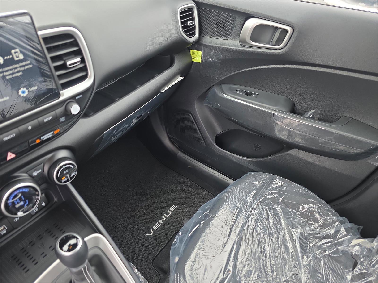 New 2026 Hyundai Venue SEL image 21