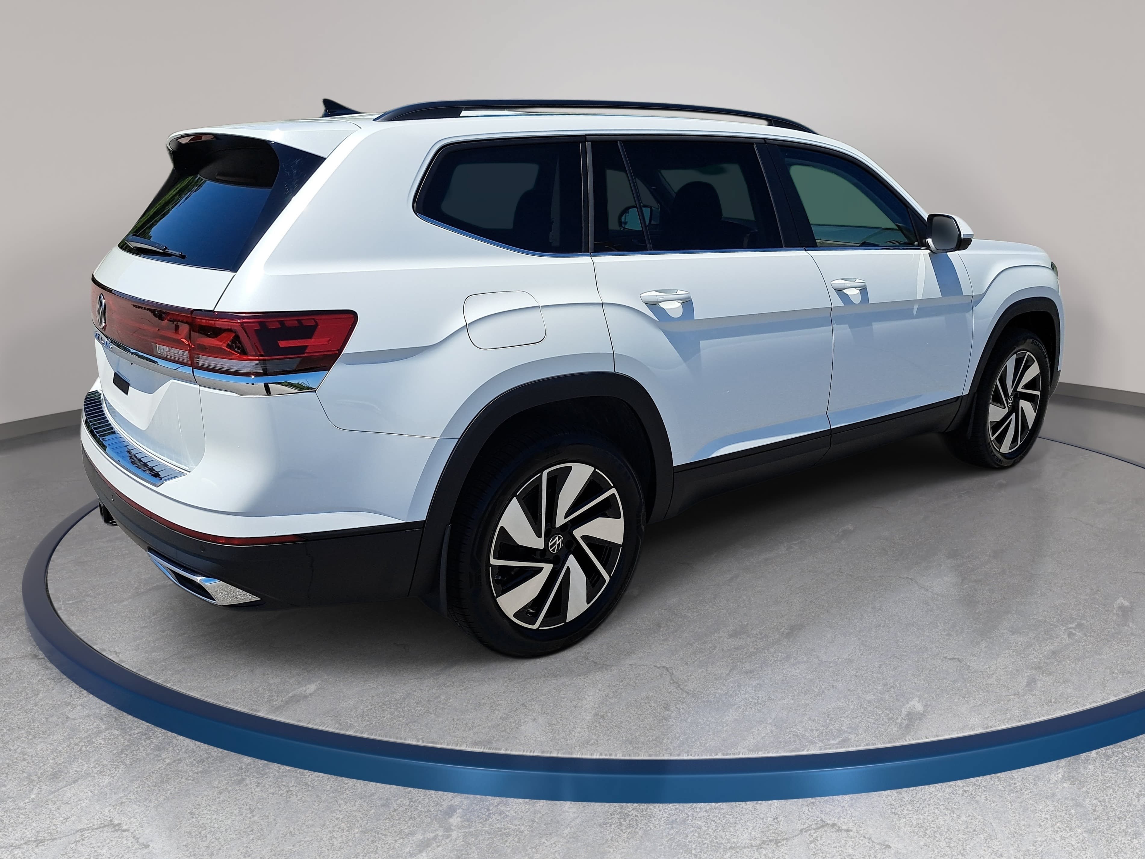 New 2026 Volkswagen Atlas SE FWD image 5