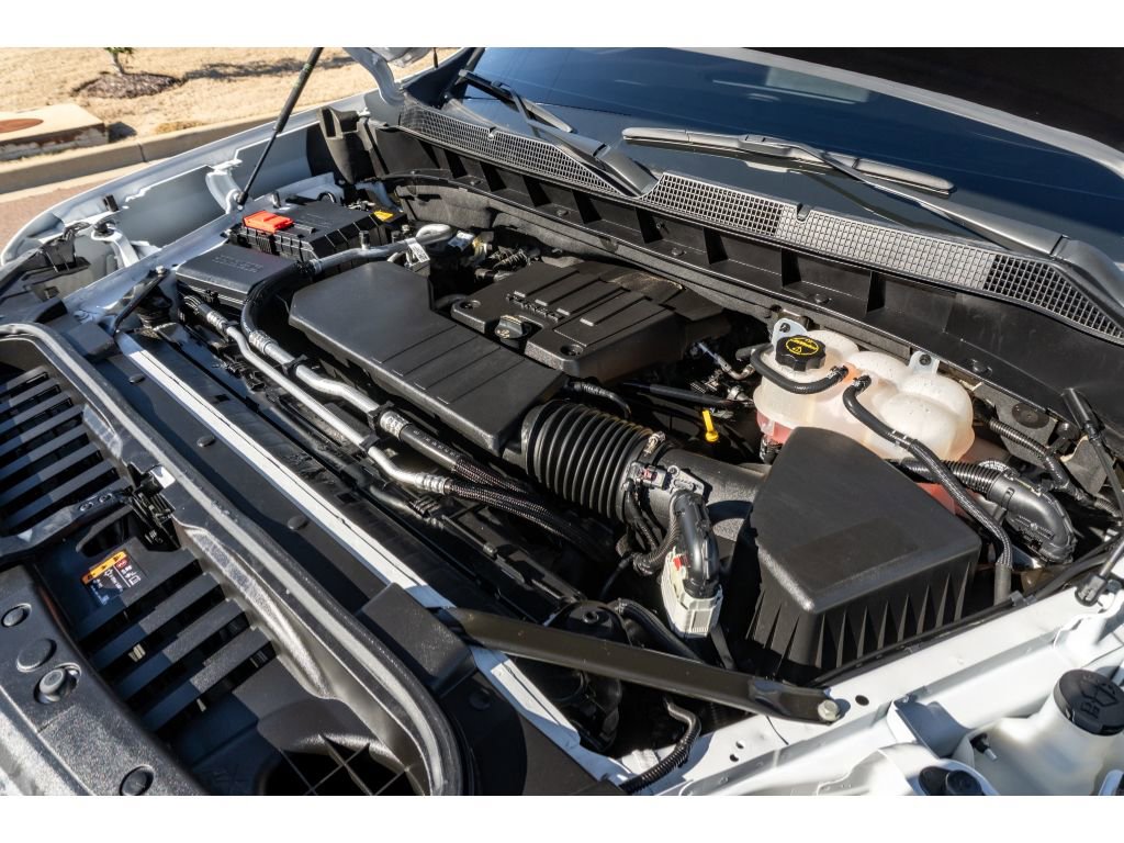 Used 2025 Chevrolet Silverado 1500 Custom image 25