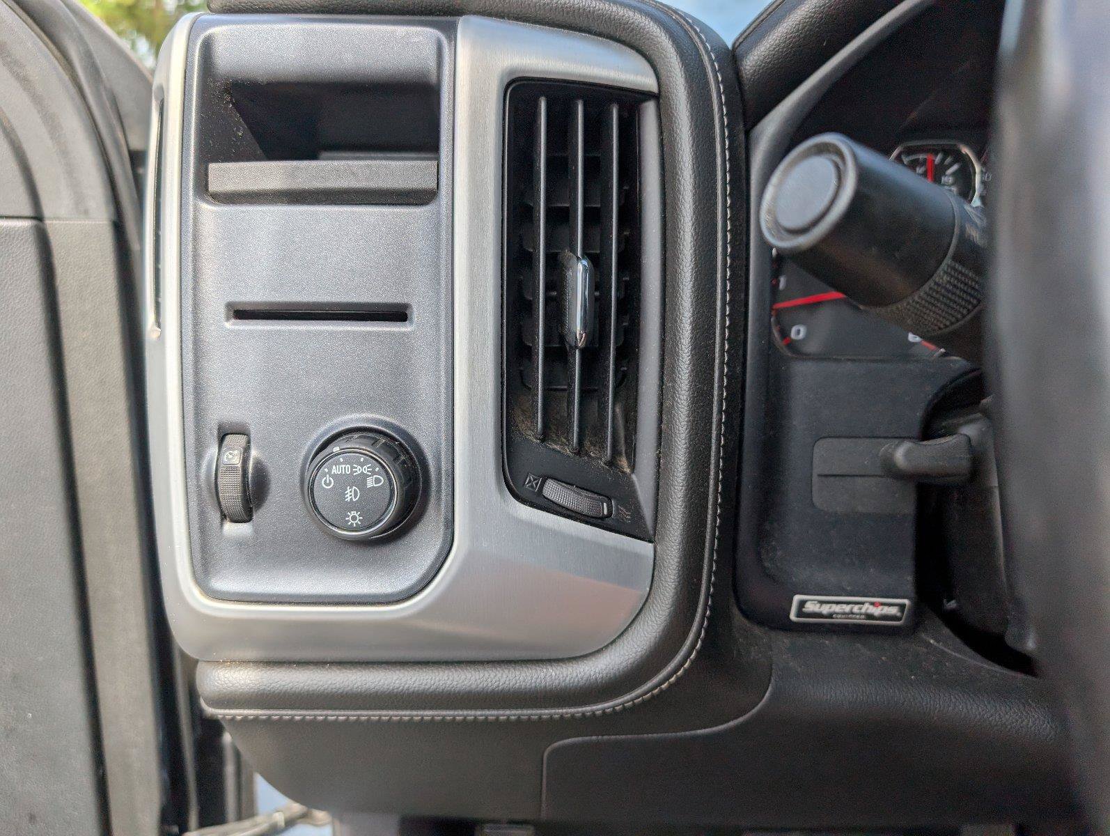 Used 2015 GMC Sierra 1500 SLE w/ SLE Value Package RWD image 27