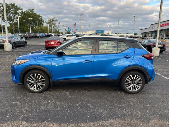 Used 2023 Nissan Kicks SV w/ Interior Electronics Package FWD image 7