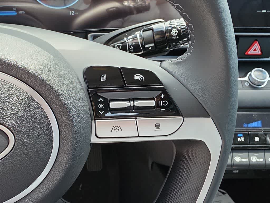 New 2026 Hyundai Elantra Limited FWD image 26
