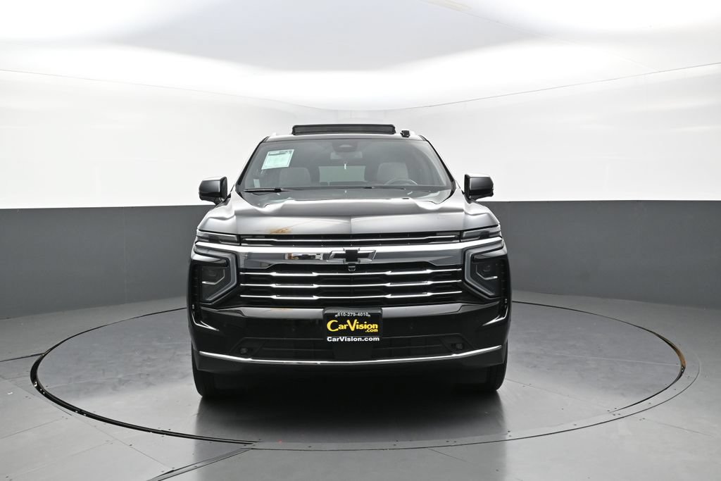 Used 2025 Chevrolet Suburban LT w/ Comfort Package AWD/4WD image 43