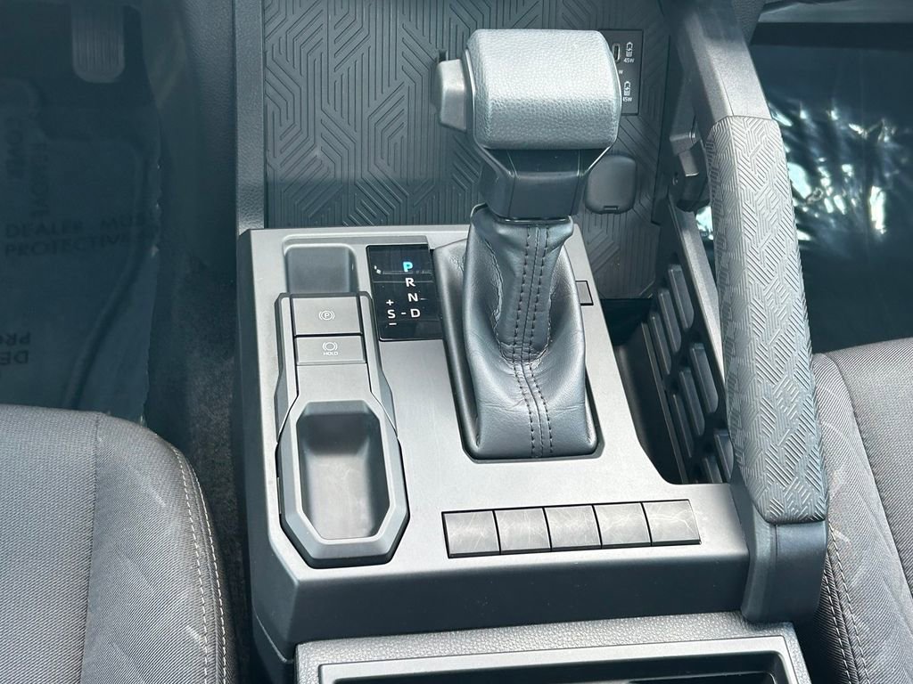 Certified 2025 Toyota Tacoma SR image 18