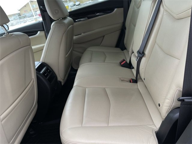 Used 2017 Cadillac XT5 FWD image 21