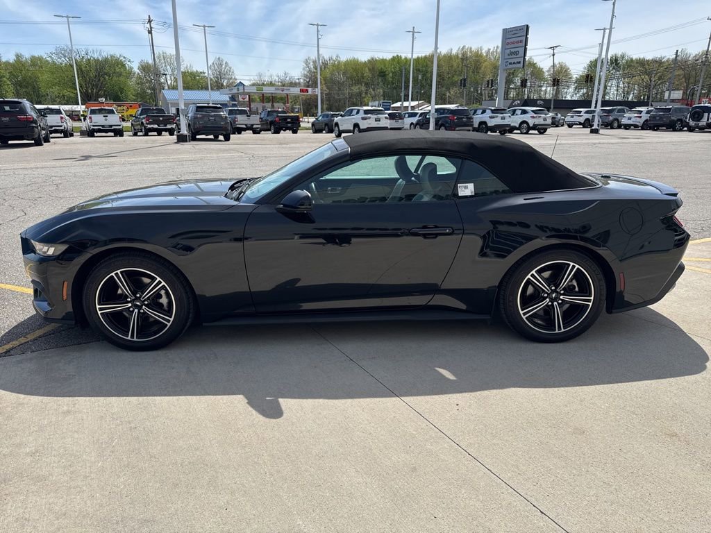 Used 2024 Ford Mustang Premium RWD image 8