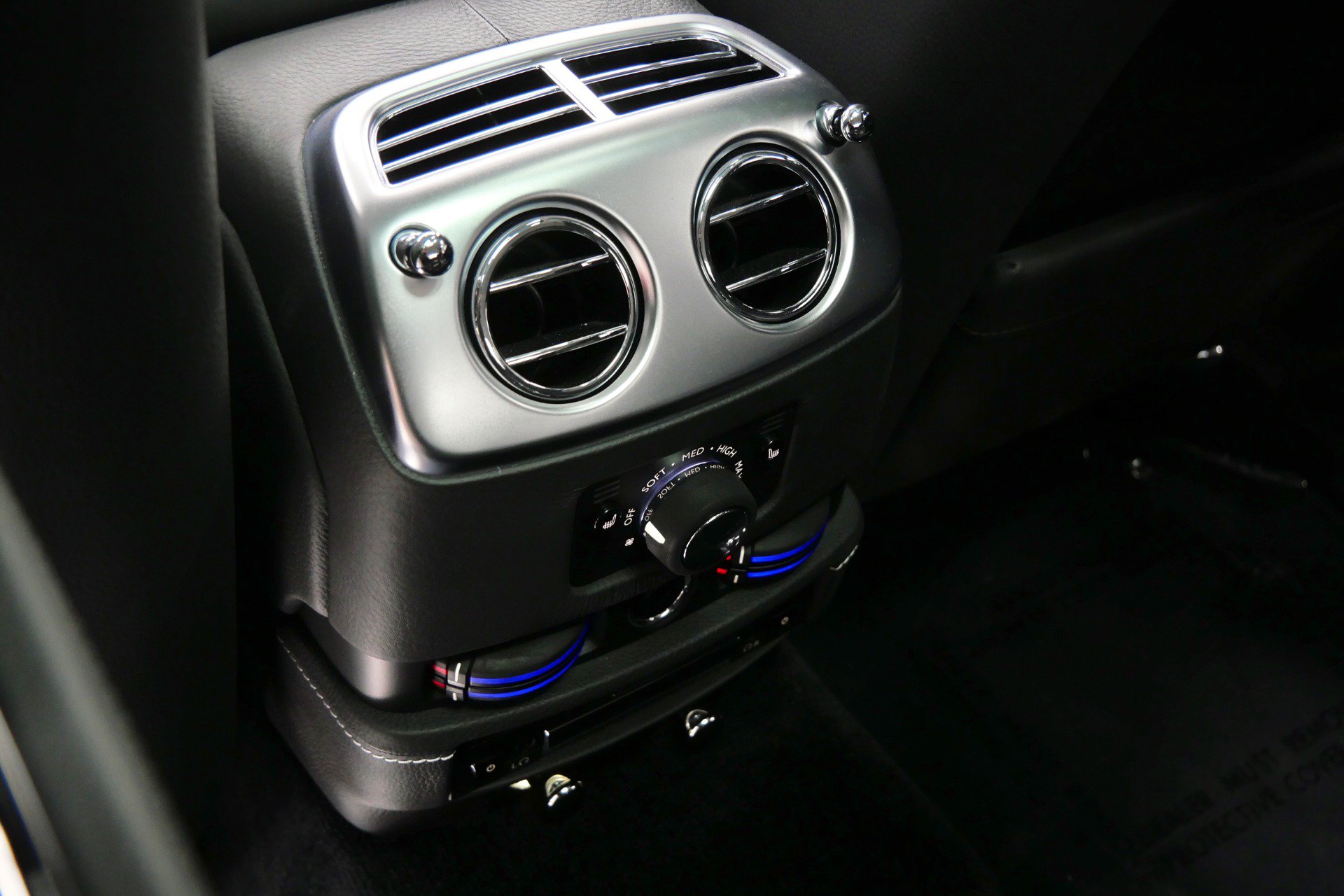 Used 2013 Rolls-Royce Ghost RWD image 33