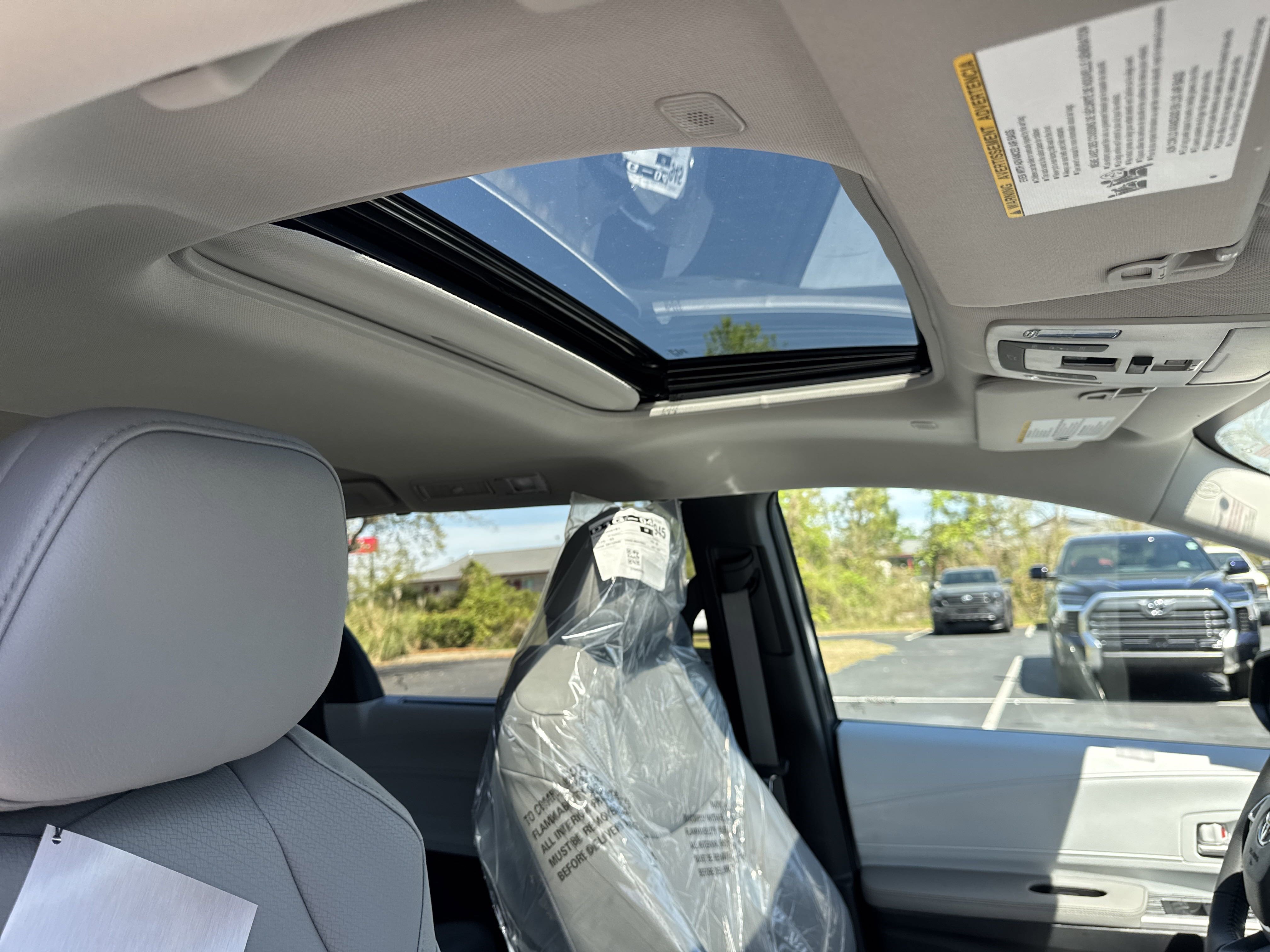 New 2025 Toyota Sienna XLE image 37