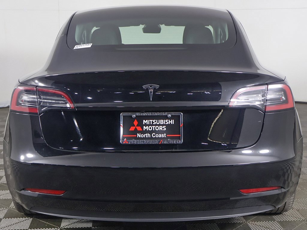 Used 2023 Tesla Model 3 Standard Range image 12