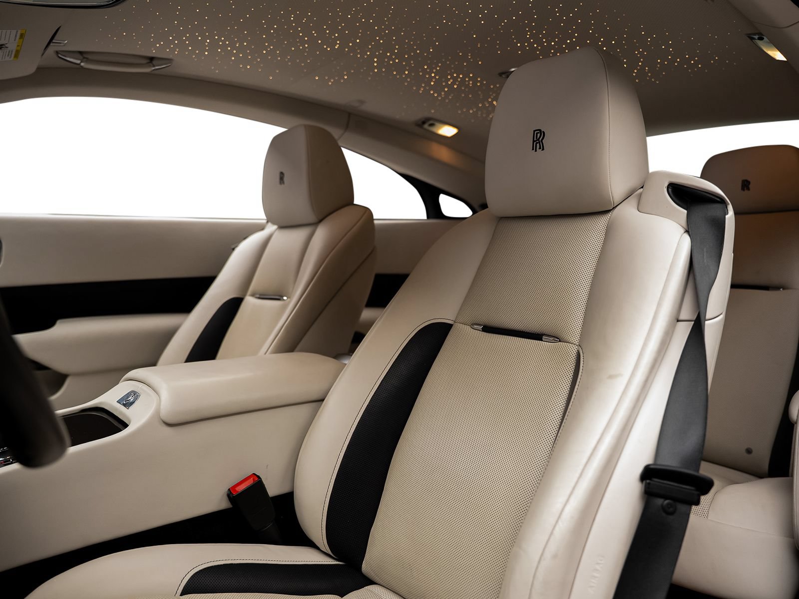 Used 2018 Rolls-Royce Wraith RWD image 32