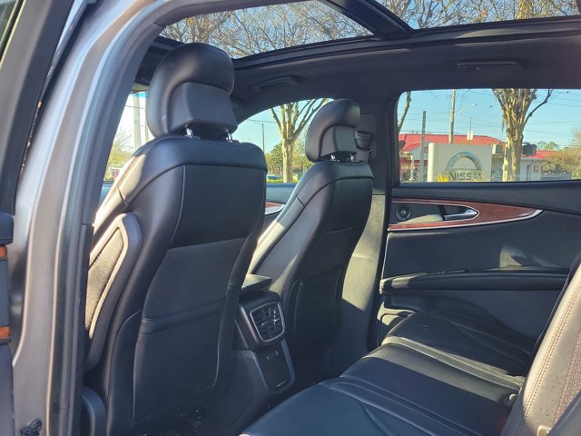 Used 2019 Lincoln Nautilus Reserve image 13