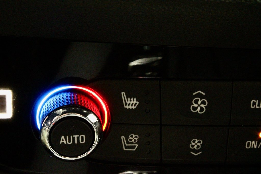 Used 2024 Buick Enclave Premium image 5