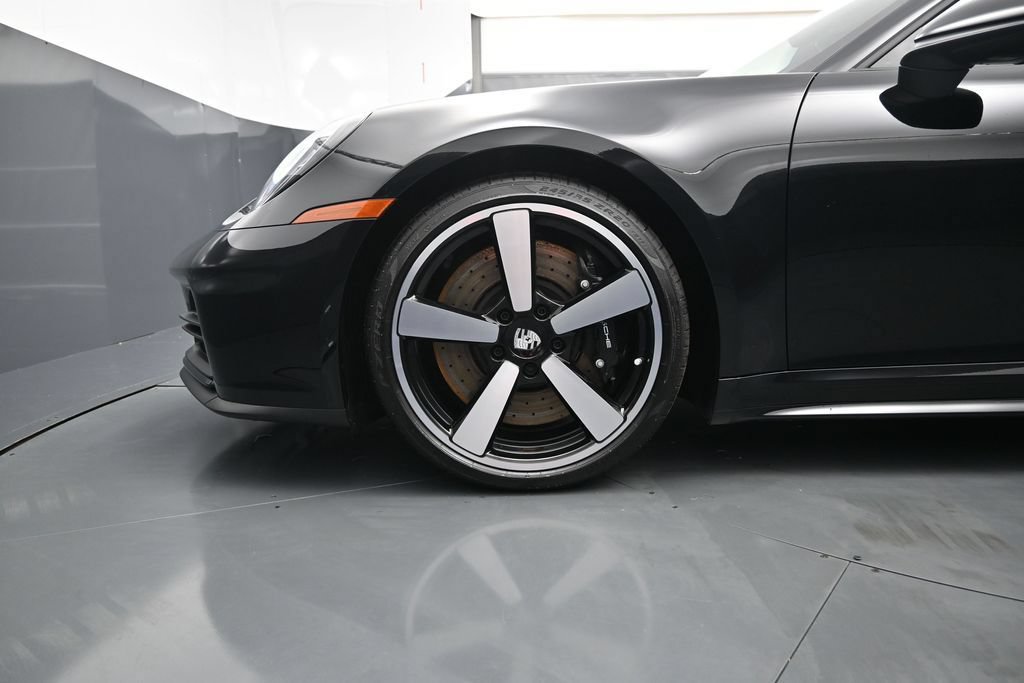 Certified 2026 Porsche 911 Targa 4S AWD/4WD image 9