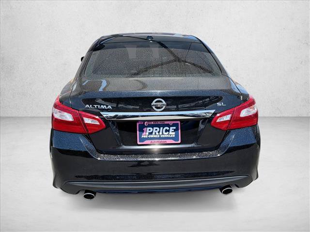 Used 2017 Nissan Altima 2.5 SL w/ Technology Package FWD image 4