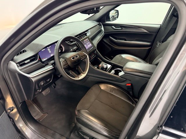 Certified 2024 Jeep Grand Cherokee Altitude AWD/4WD image 15