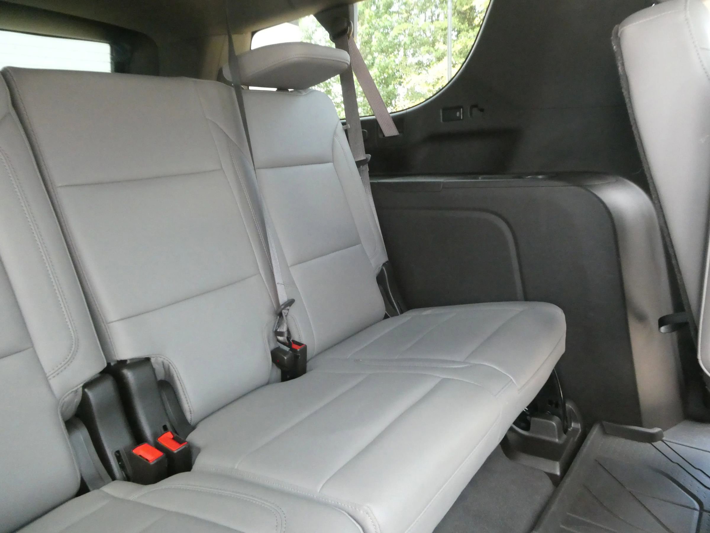 Used 2021 Chevrolet Suburban LT w/ Rear Media and Nav Package AWD/4WD image 37