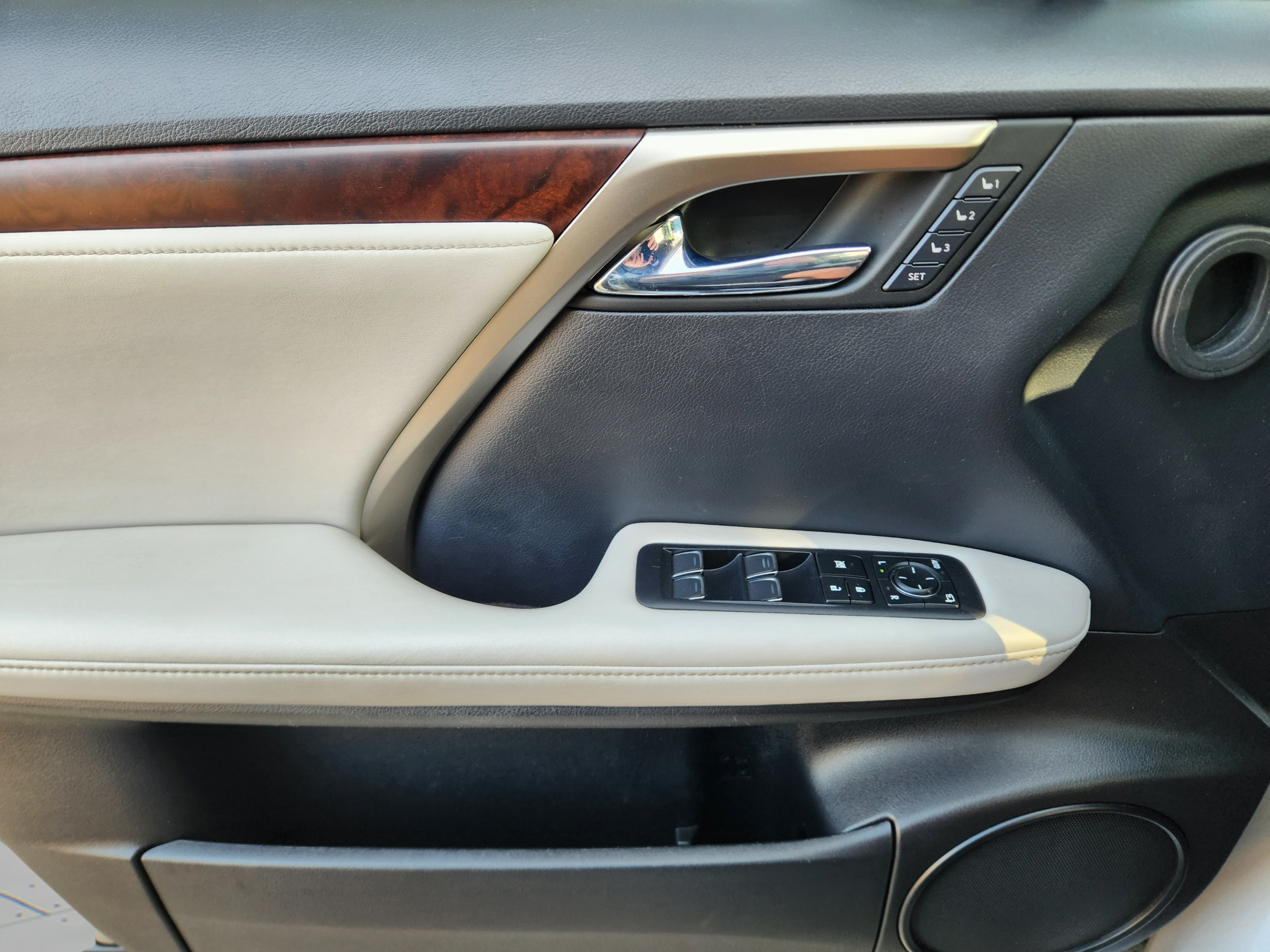 Used 2020 Lexus RX 350 FWD w/ Premium Package image 21
