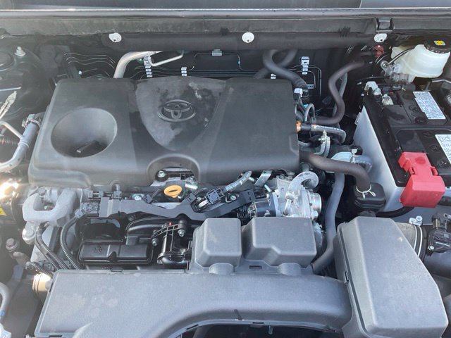Used 2025 Toyota RAV4 XLE AWD/4WD image 21